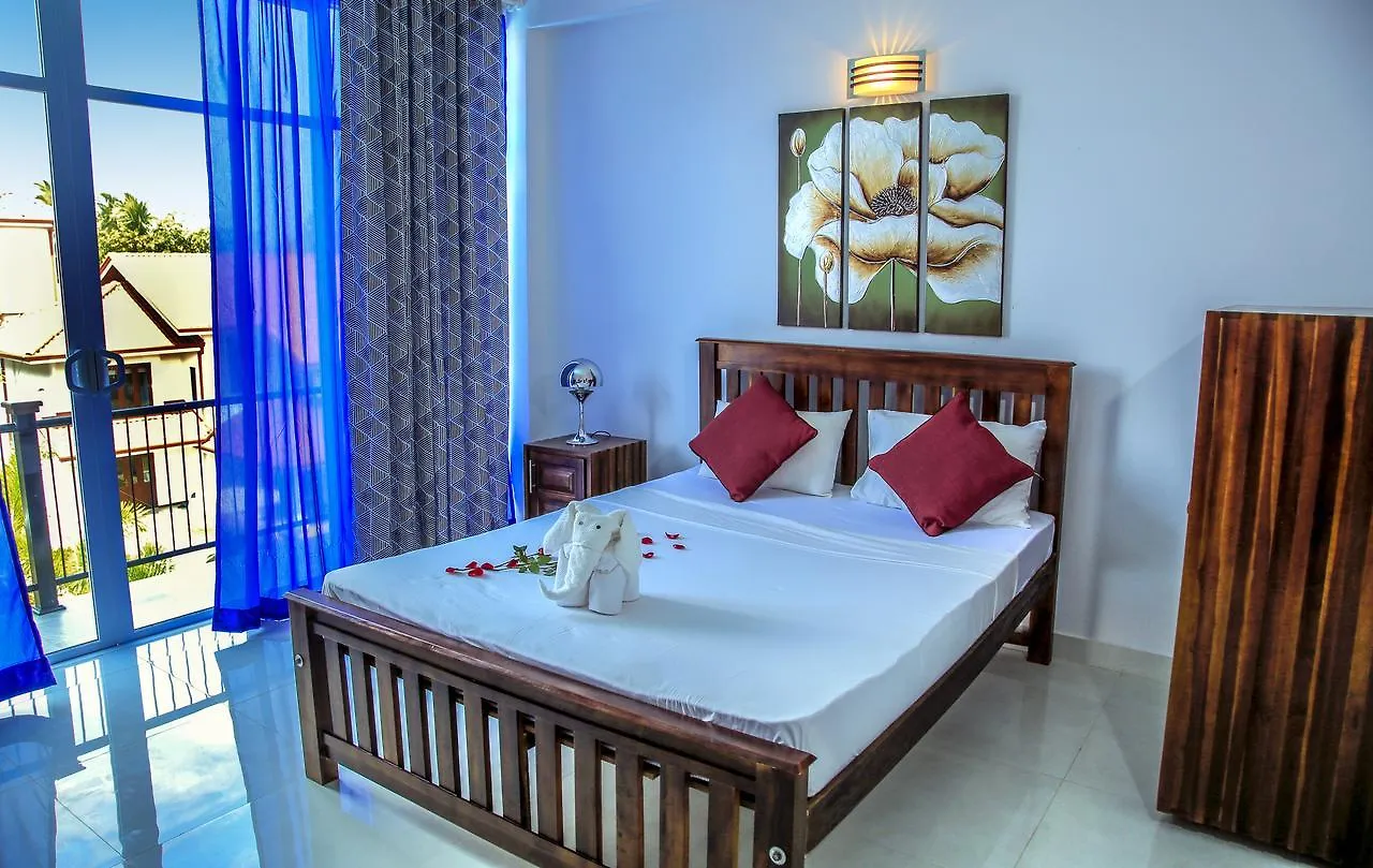 Christima Residencia Bed and Breakfast Negombo 2*,  Sri Lanka