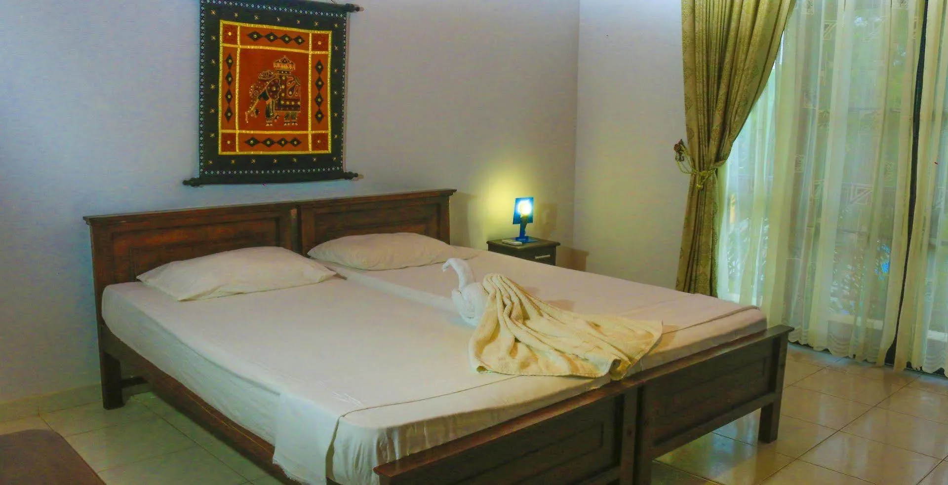 Christima Residencia Bed and Breakfast Negombo