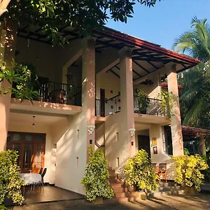 West Dene ** Negombo